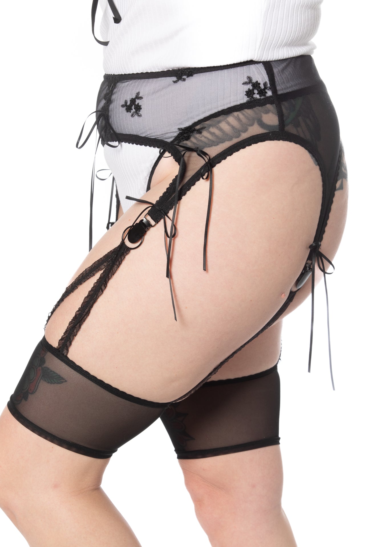 bound fleur garter