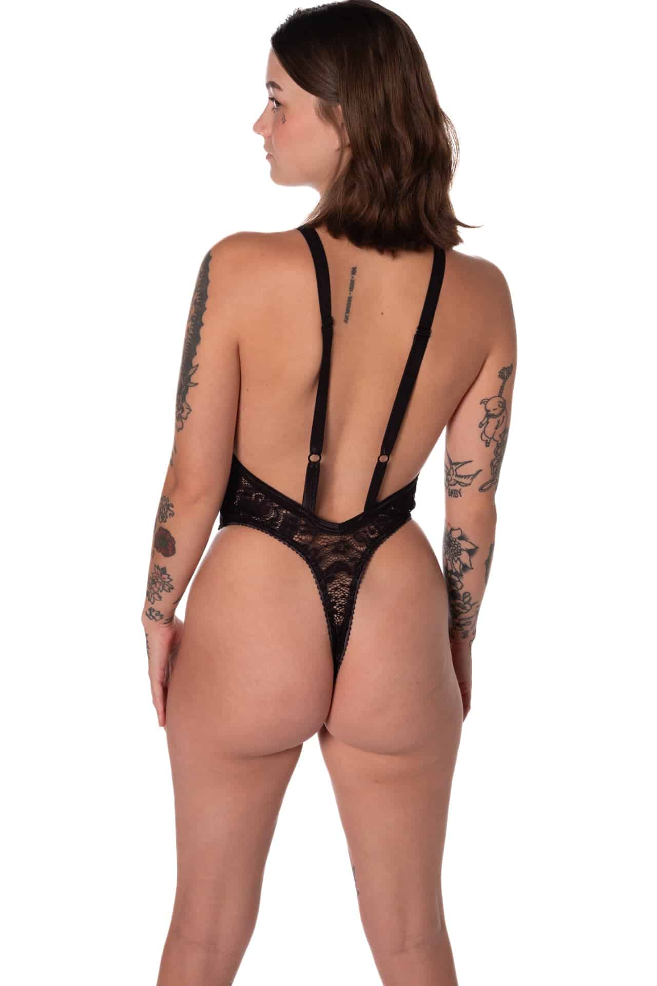 Justina08-15-23Studio-6