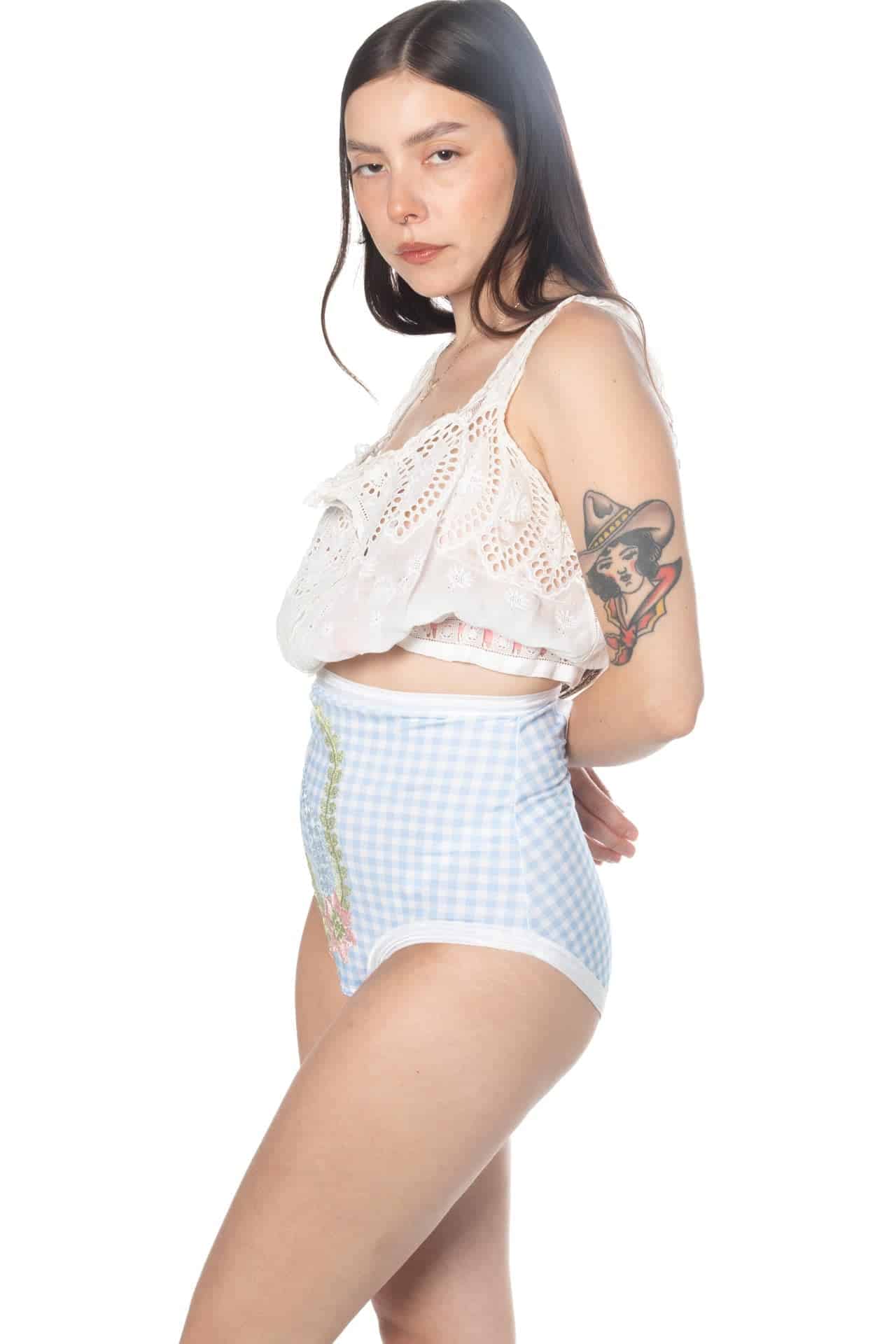 TayloreMckennaJoey04-15-25Studio-5 Bluebonnet Ouvert Underwear